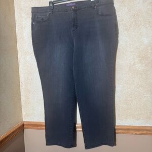 Gloria Vanderbilt Amanda Charcoal Straight Leg Jeans Size: 22W short